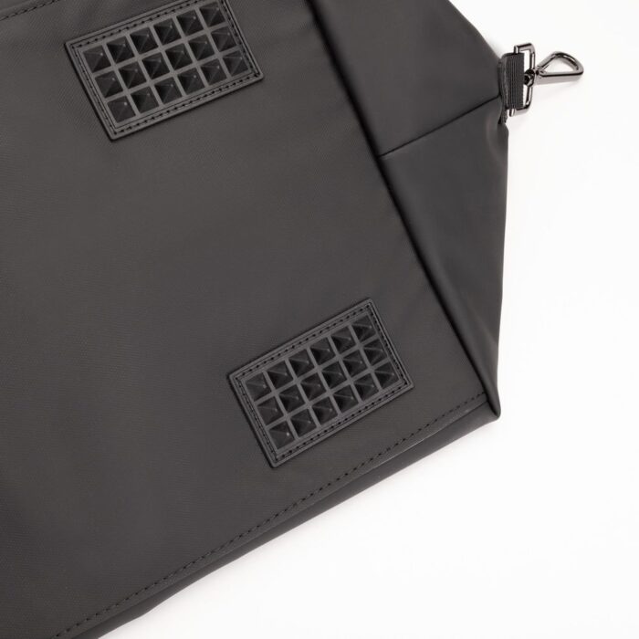 Cerruti Viikonloppulaukku - Image 9