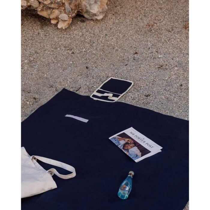 Vinga Volonne AWARE Piknikhuopa Kierrätyskankaasta - Image 4