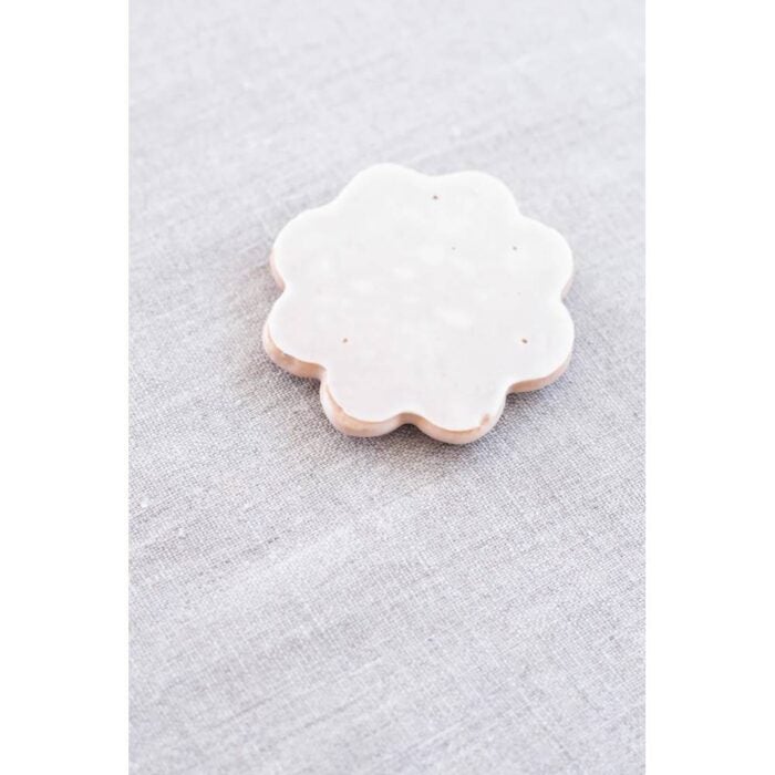 Piparit & Suklaa Jänömetsä Rasiassa - Image 3