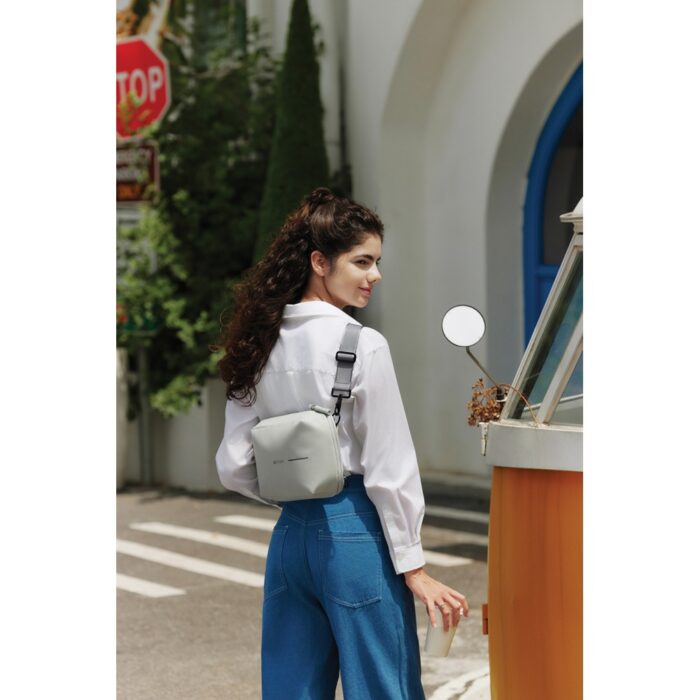 Urban Sling Crossbody Laukku - Image 5