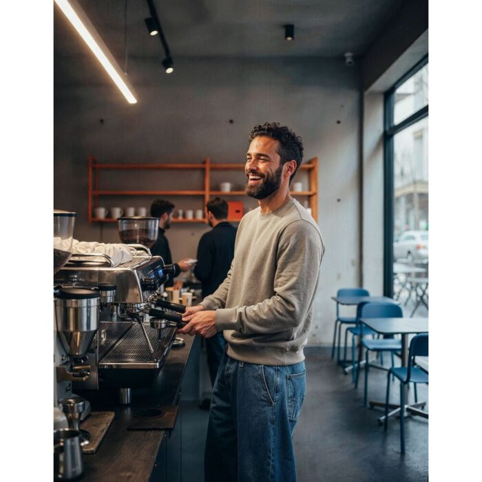 Untagged Movement Collegepaita Regular Fit - Image 5